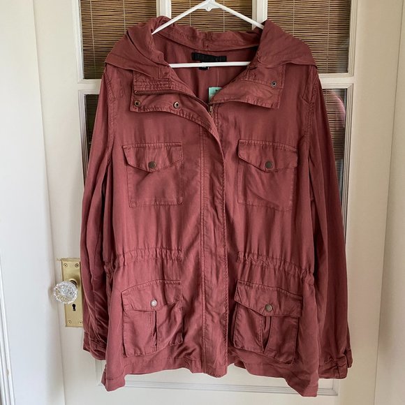 Tinsel Jackets & Blazers - NWT Tinsel Chapleen Lightweight Cargo Jacket